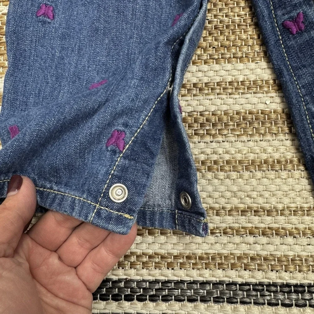 OshKosh Bgosh care button months